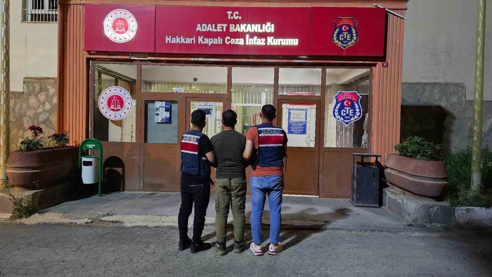 Yüksekova’da 11 kilo skunk ele geçirildi
