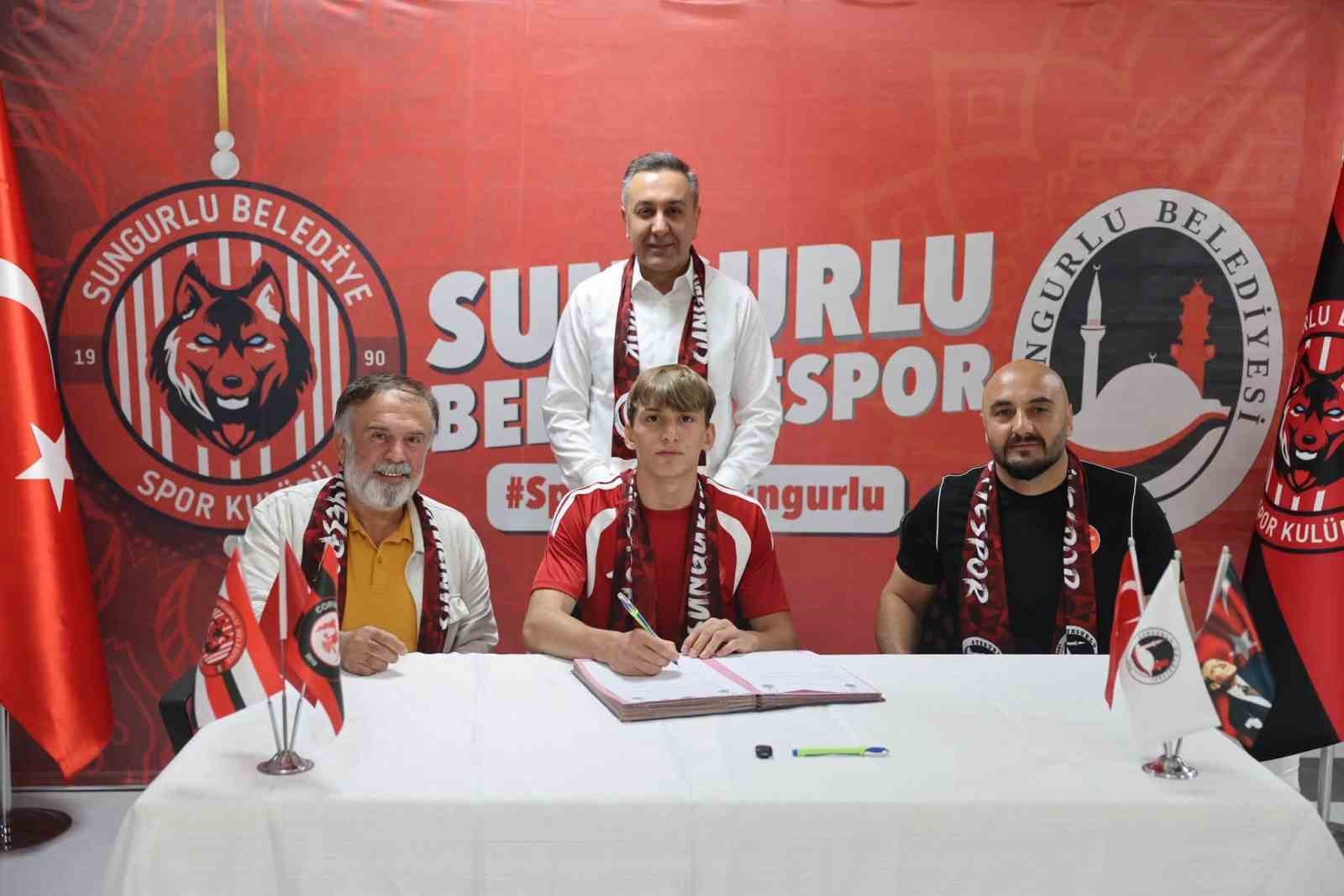 Sungurlu Belediyespor güreşte kadrosunu güçlendirdi