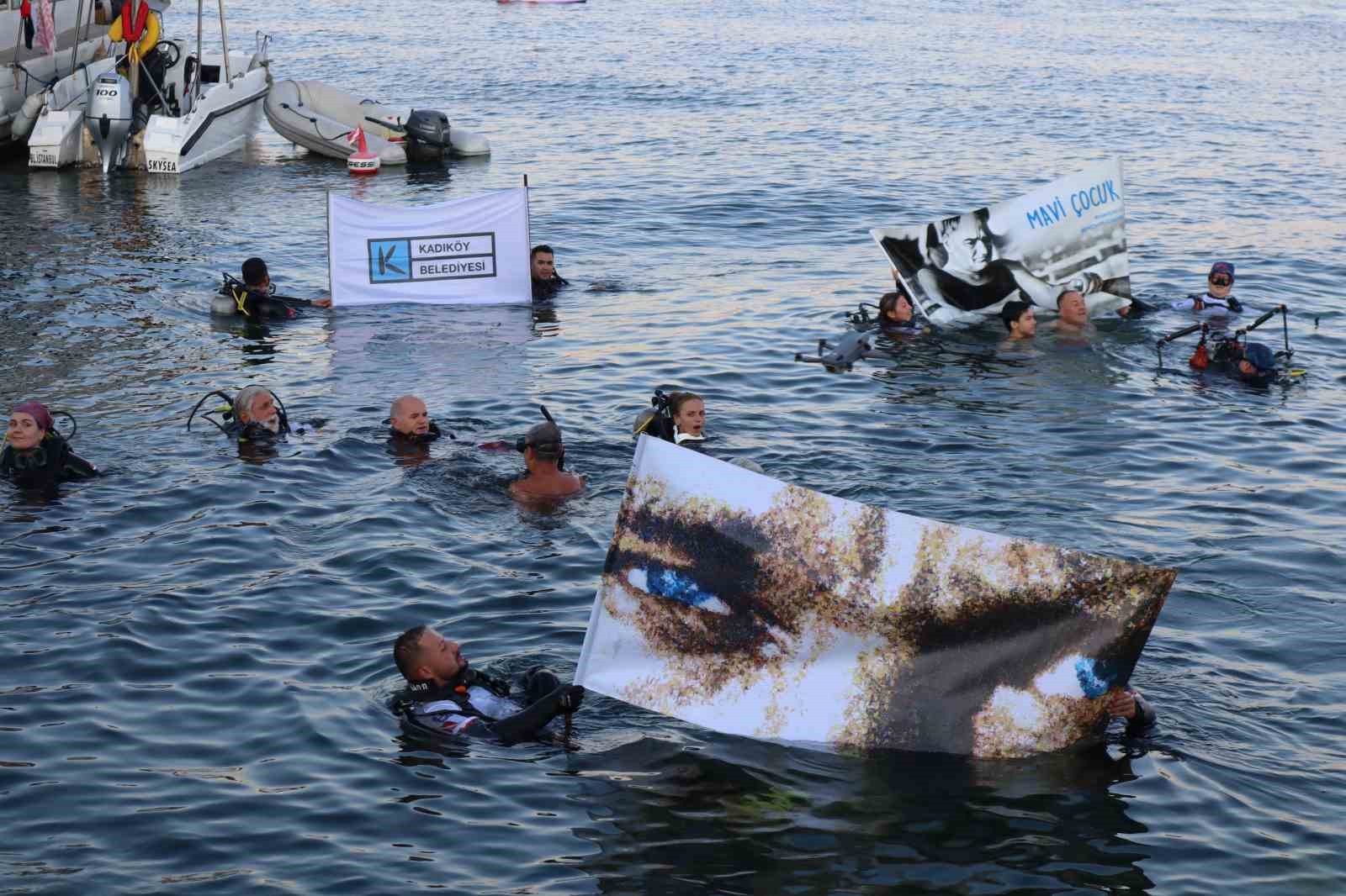 Moda İskelesi’nde tarihi kutlama: Kabotaj Bayramı için 100 noktada aynı anda daldılar
