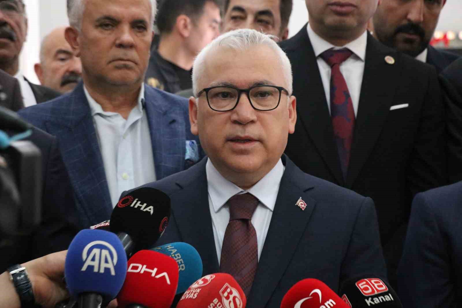 Sivas olaylarında hayatını kaybedenler anıldı