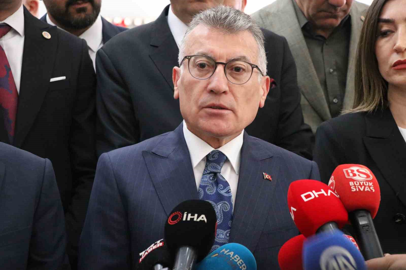 Sivas olaylarında hayatını kaybedenler anıldı