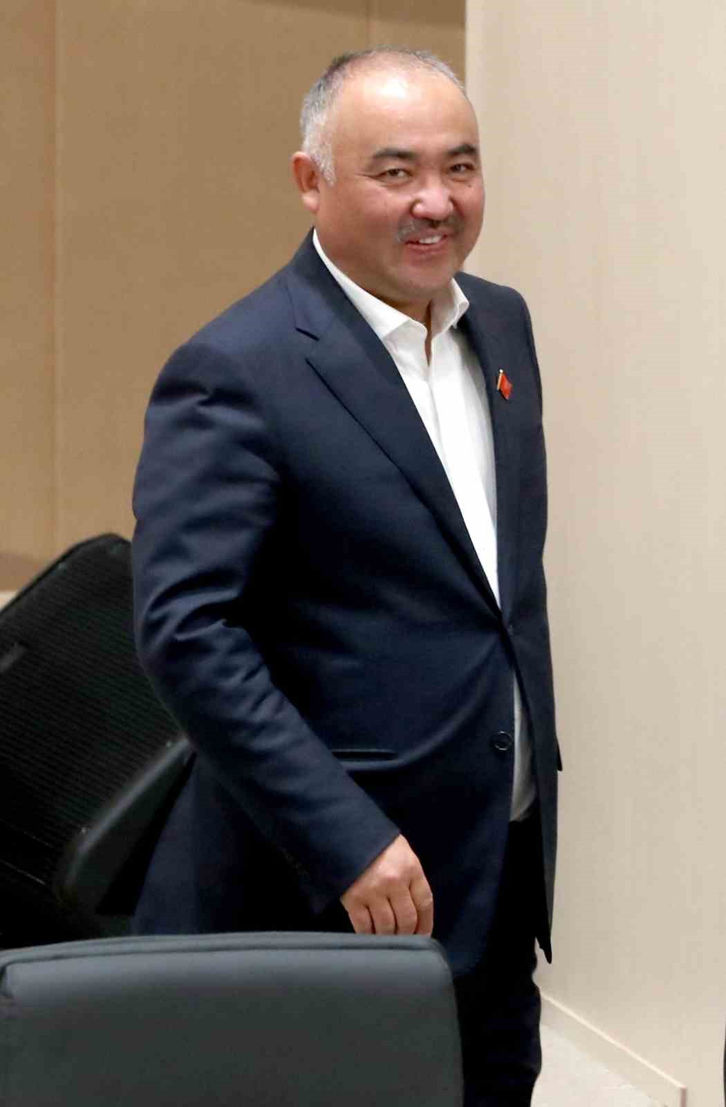 Kırgızistan’da eski Ulusal Güvenlik Devlet Komitesi Başkanı Taşiyev’e 4 yıl hapis cezası
