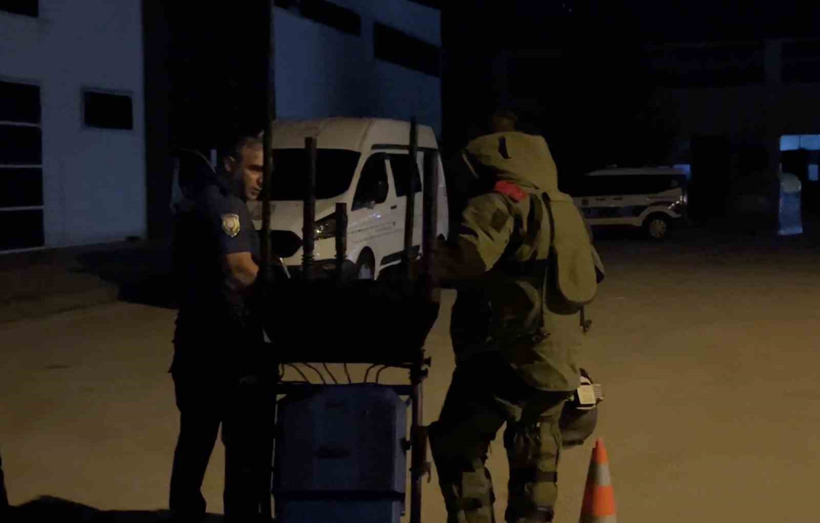 Otobüs terminalindeki şüpheli valiz fünyeyle patlatıldı