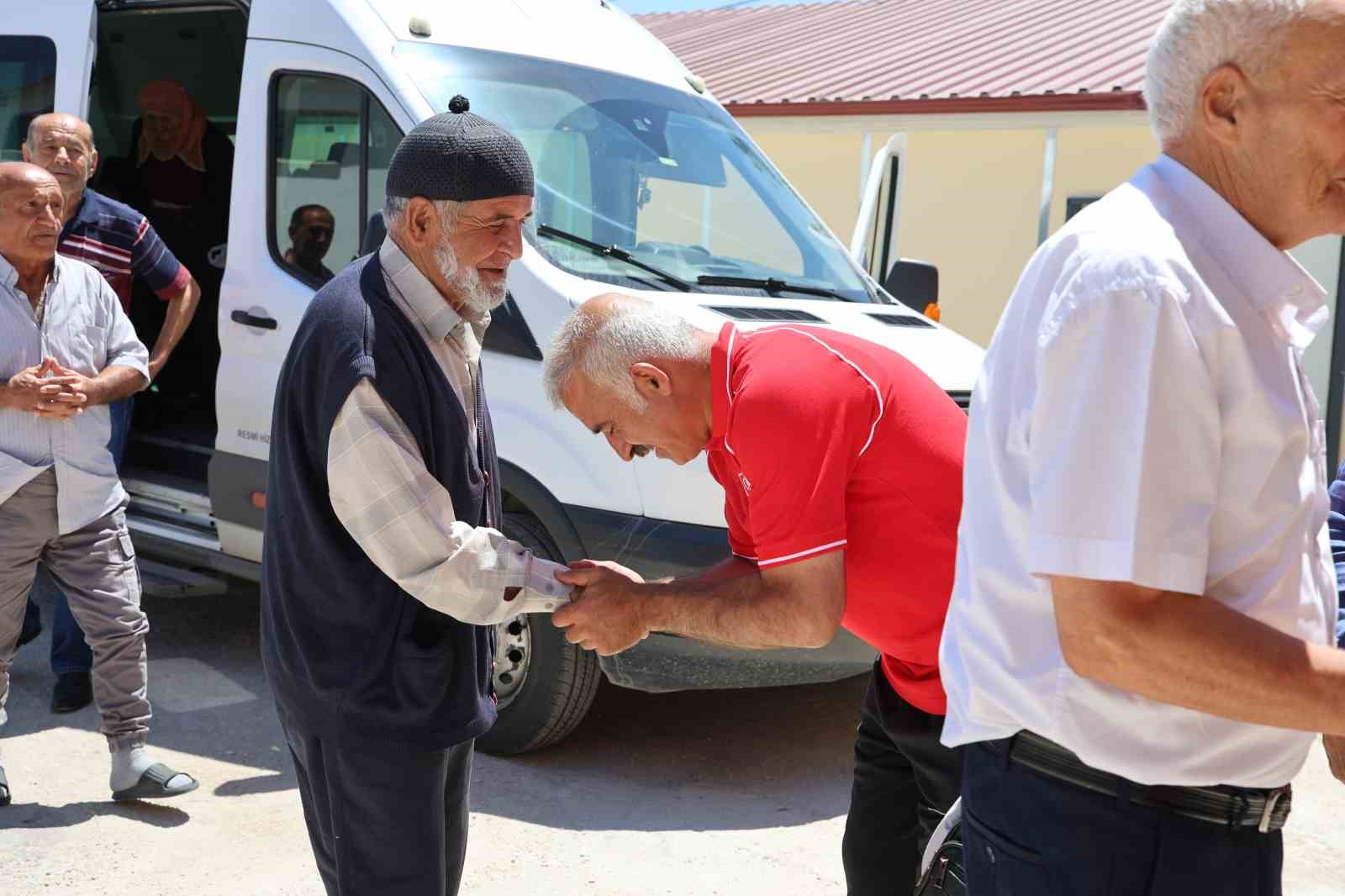 Türk Kızılay’dan huzurevi sakinlerine anlamlı ağırlama