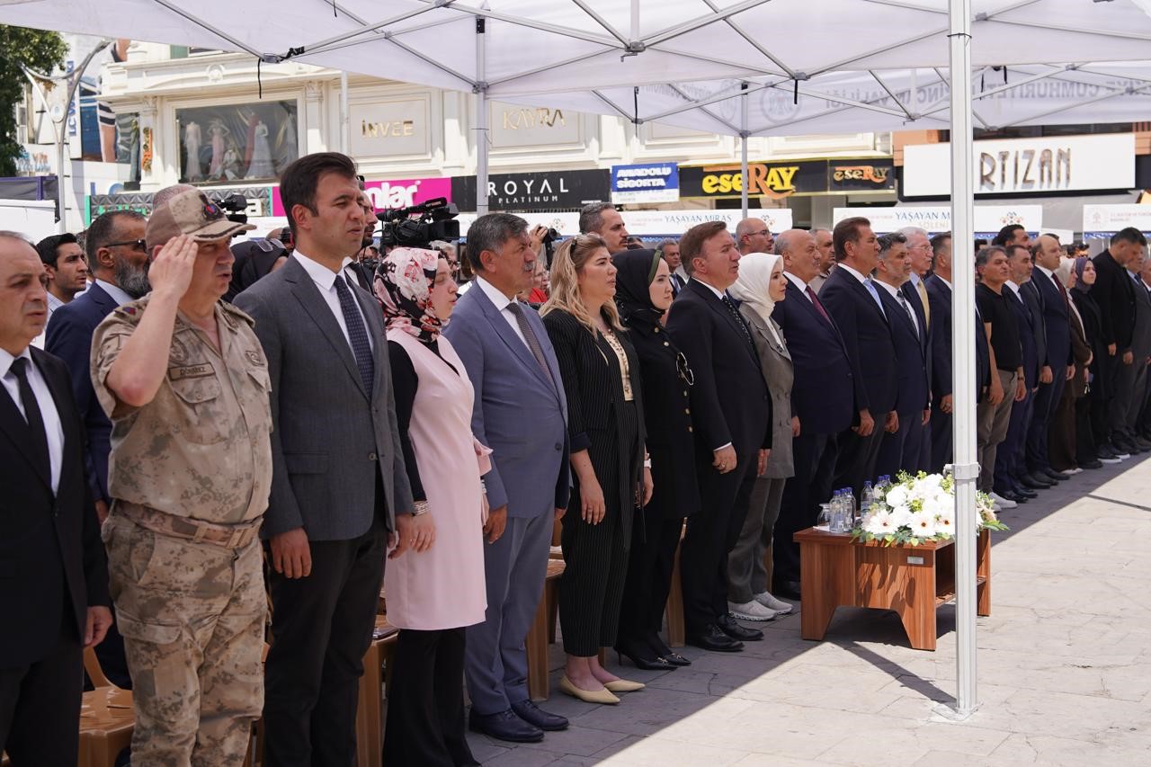 Erzincan’da "Yaşayan Miras Şöleni" kapılarını açtı