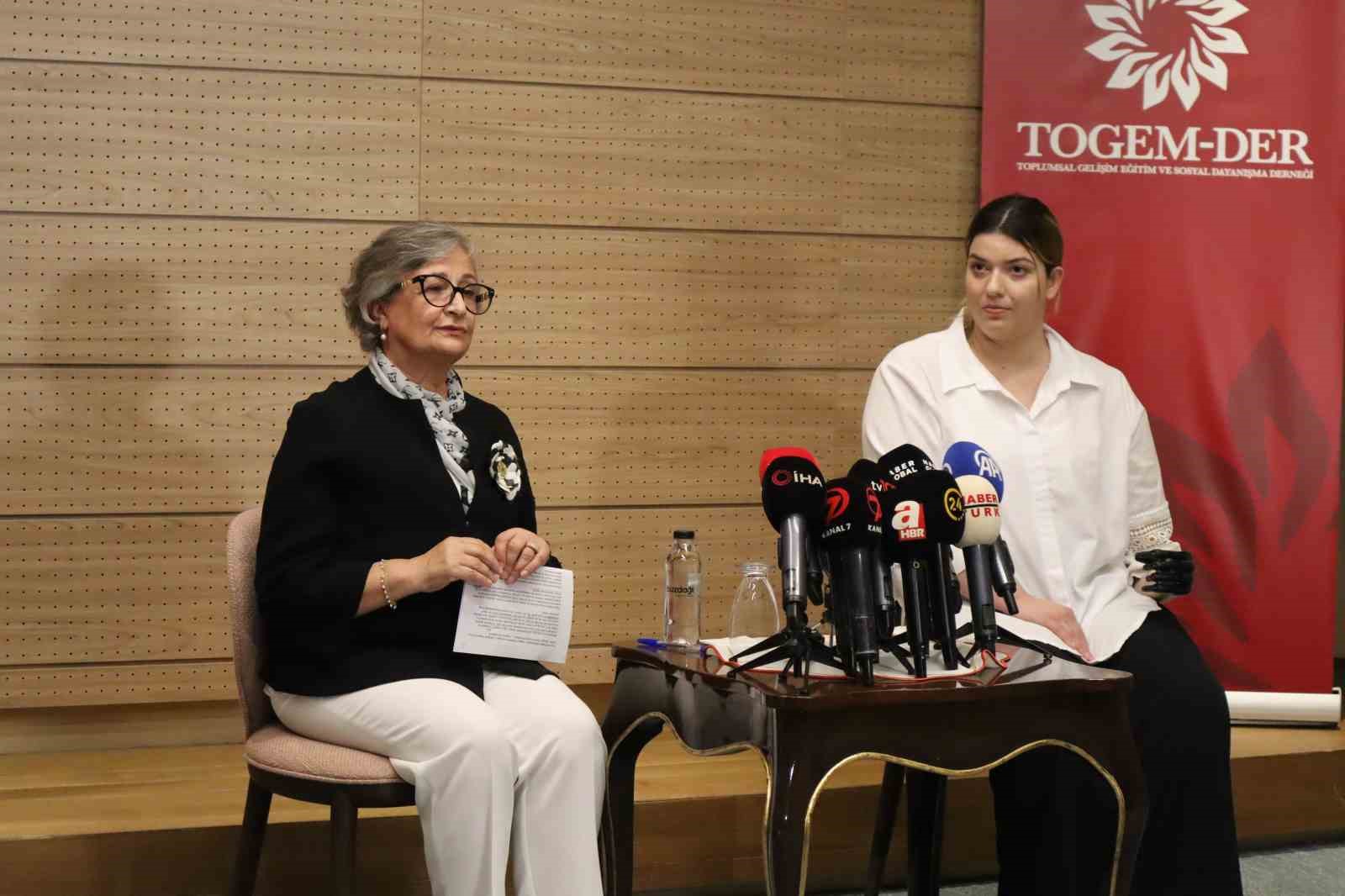 6 Şubat depreminde kolunu kaybeden anne biyonik koluna kavuştu: "En büyük hayalim kızımın saçlarını tarayabilmek"