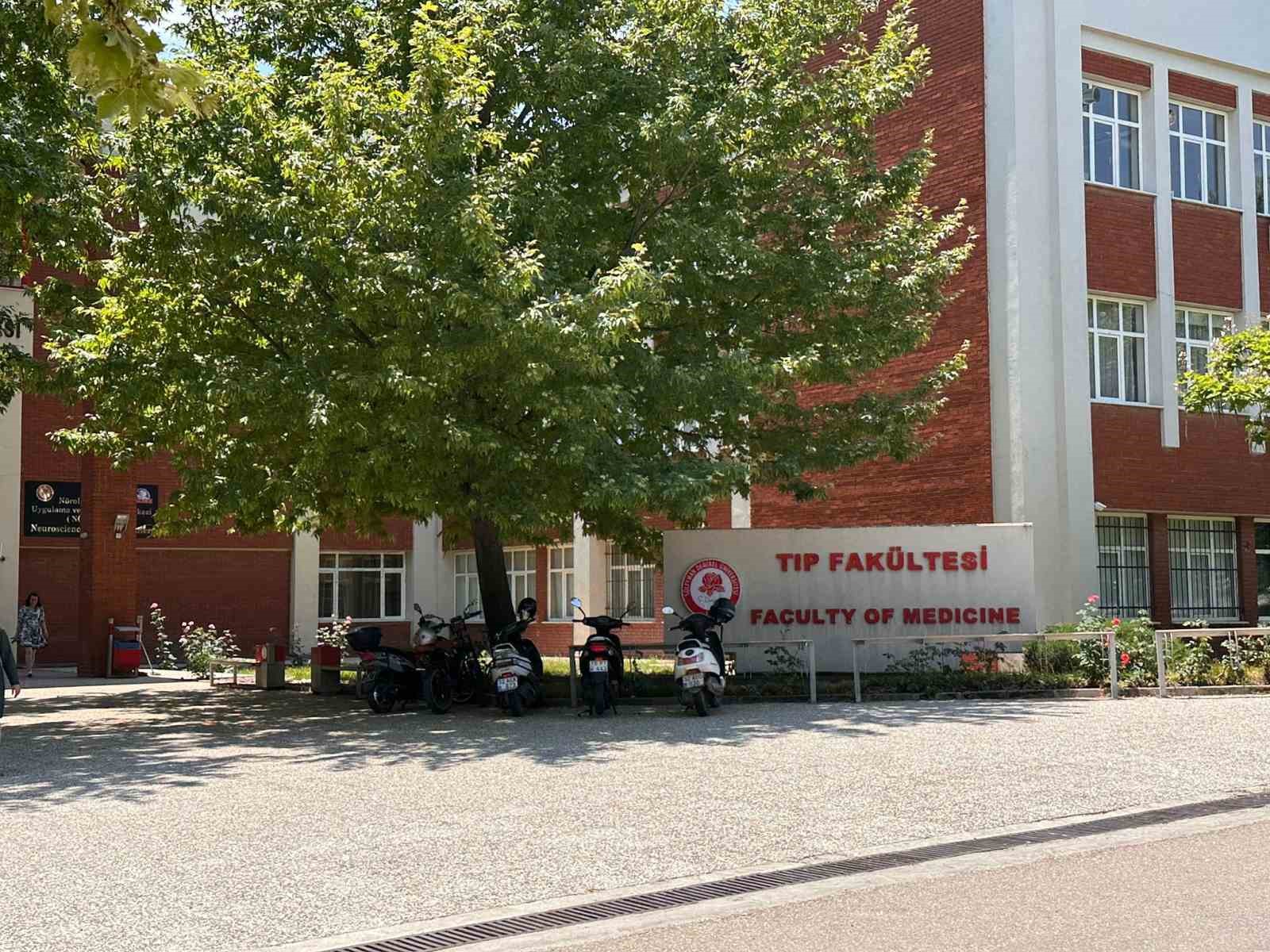 SDÜ’den sınav sorusu sızdırılması iddialarına açıklama: "Adli ve idari süreç ayrı yürütülüyor"