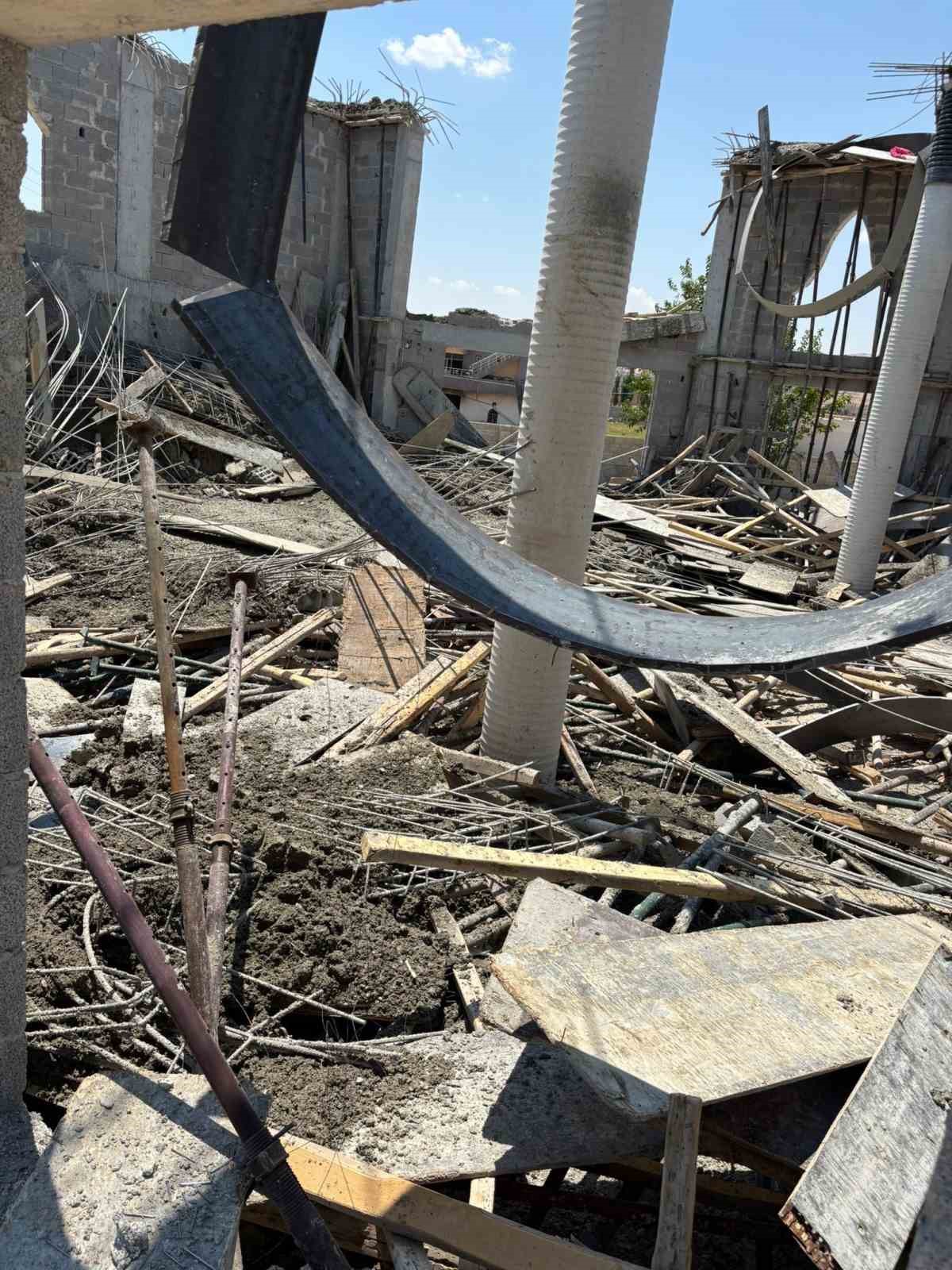 Şanlıurfa’da cami inşaatındaki çökmede 3 işçi yaralandı