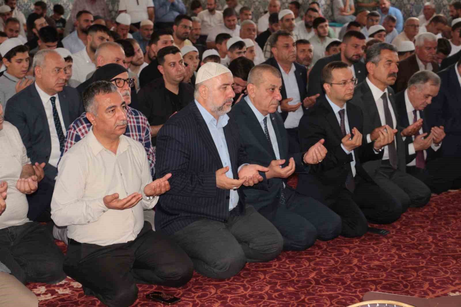 MHP Grup Başkan Vekili Akçay: "Devlet Bahçeli, terörsüz Türkiye politikası ile Hz Nuh’un gemisini yeniden inşa etti