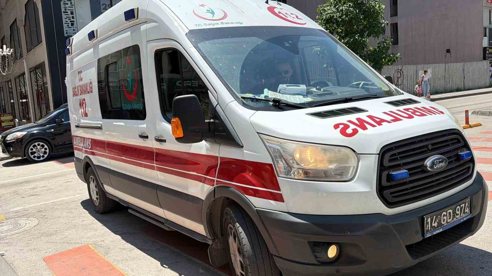 Bolu’da geri manevra yapan panelvan yaşlı kadına çarptı