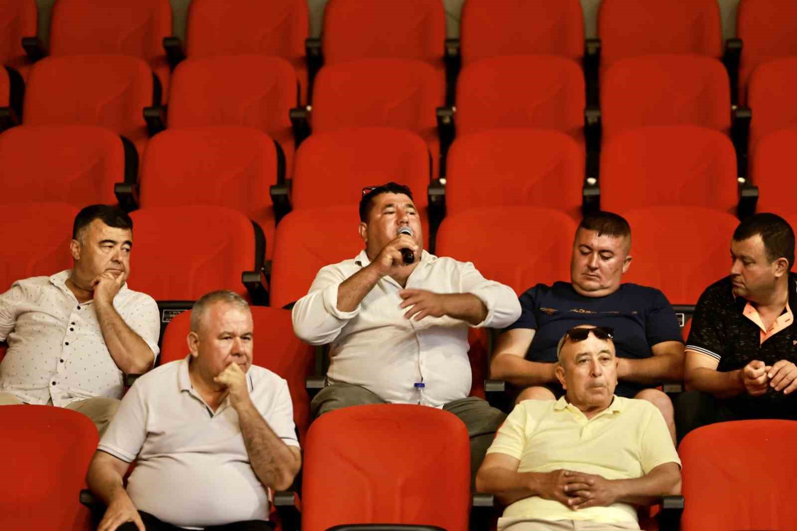 Başkan Mandalinci muhtarlarla bir araya geldi