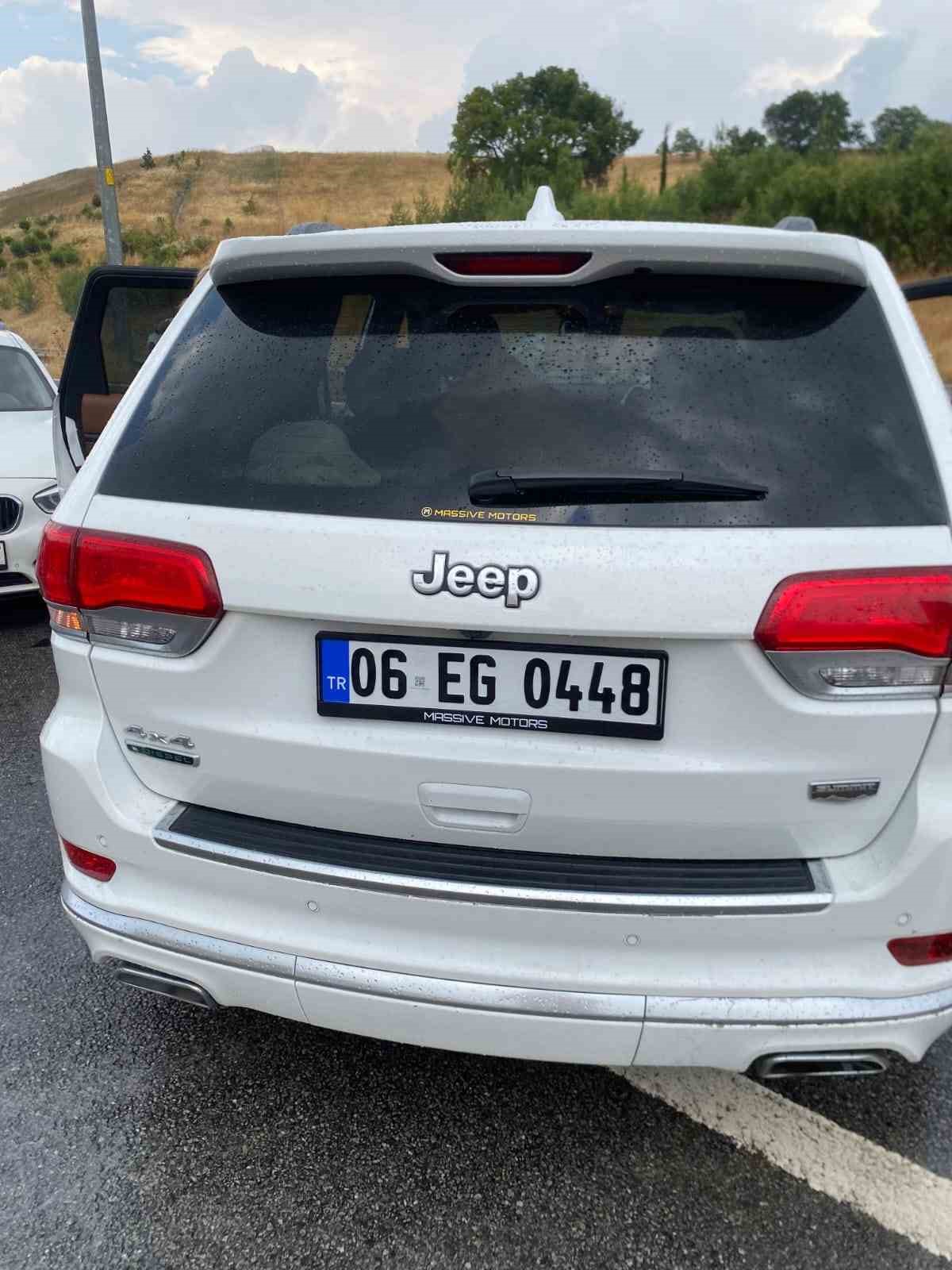 Susurluk’ta otoyolda cip ile kamyon çarpıştı: 1 yaralı