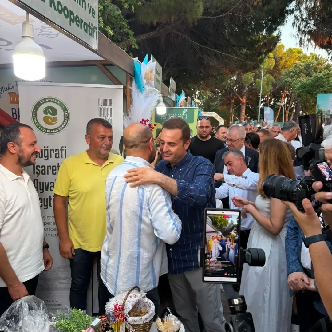 Ayvalık’ın yöresel lezzetleri 7. Aromaterapi Festivali’nde büyük ilgi gördü