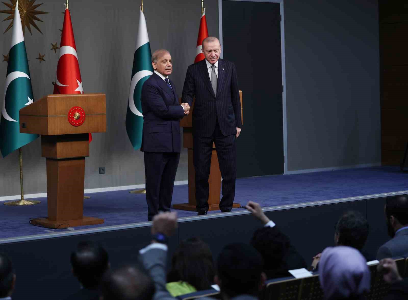 Cumhurbaşkanı Erdoğan: "İsrail işgal güçleri, Gazze’deki mazlumlara yönelik hukuk ve insanlık dışı saldırılarına devam ediyor"