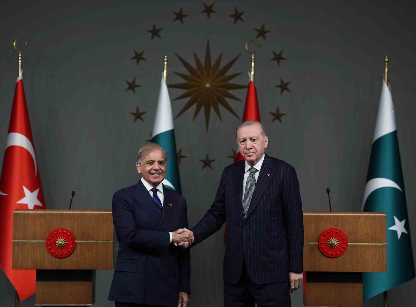 Cumhurbaşkanı Erdoğan: "İsrail işgal güçleri, Gazze’deki mazlumlara yönelik hukuk ve insanlık dışı saldırılarına devam ediyor"