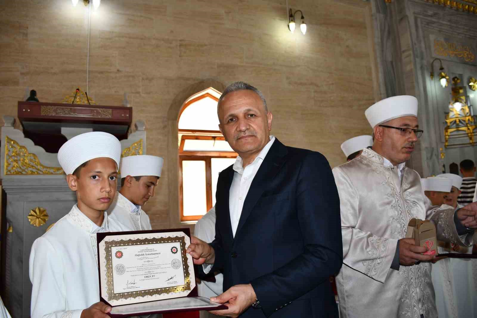 Vezirköprü’de 23 hafız için icazet töreni