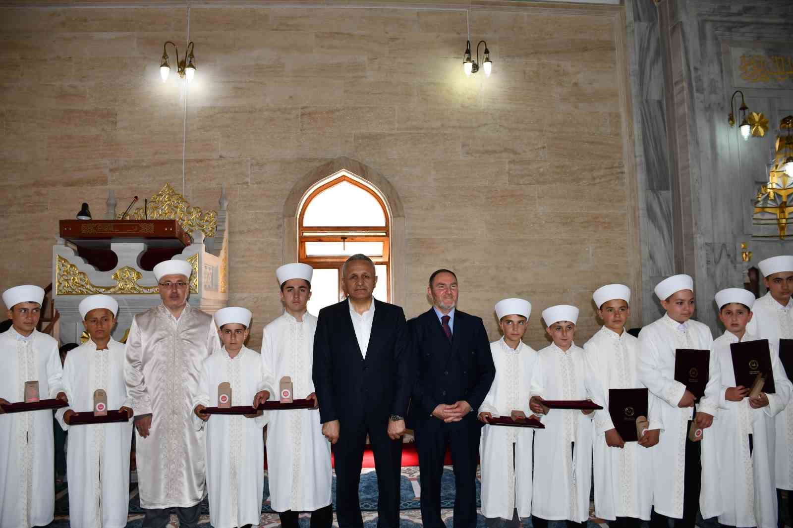 Vezirköprü’de 23 hafız için icazet töreni