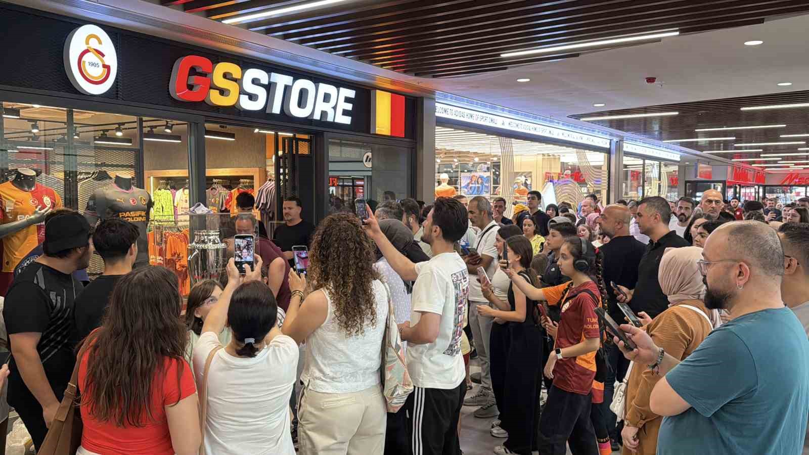 Galatasaray’ın şampiyonluk kupasına Düzce’de yoğun ilgi