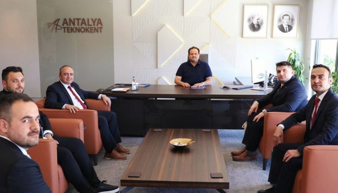 Kütahya Tasarım Teknokent’ten Antalya Teknokent’e iş birliği ziyareti