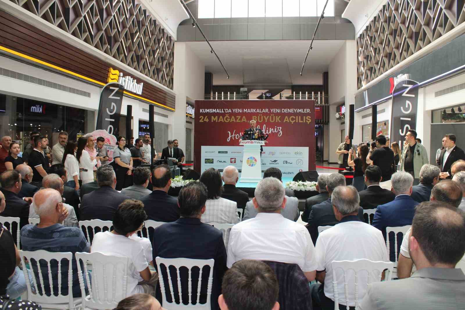 Kumsmall AVM’de 24 yeni mağaza açıldı