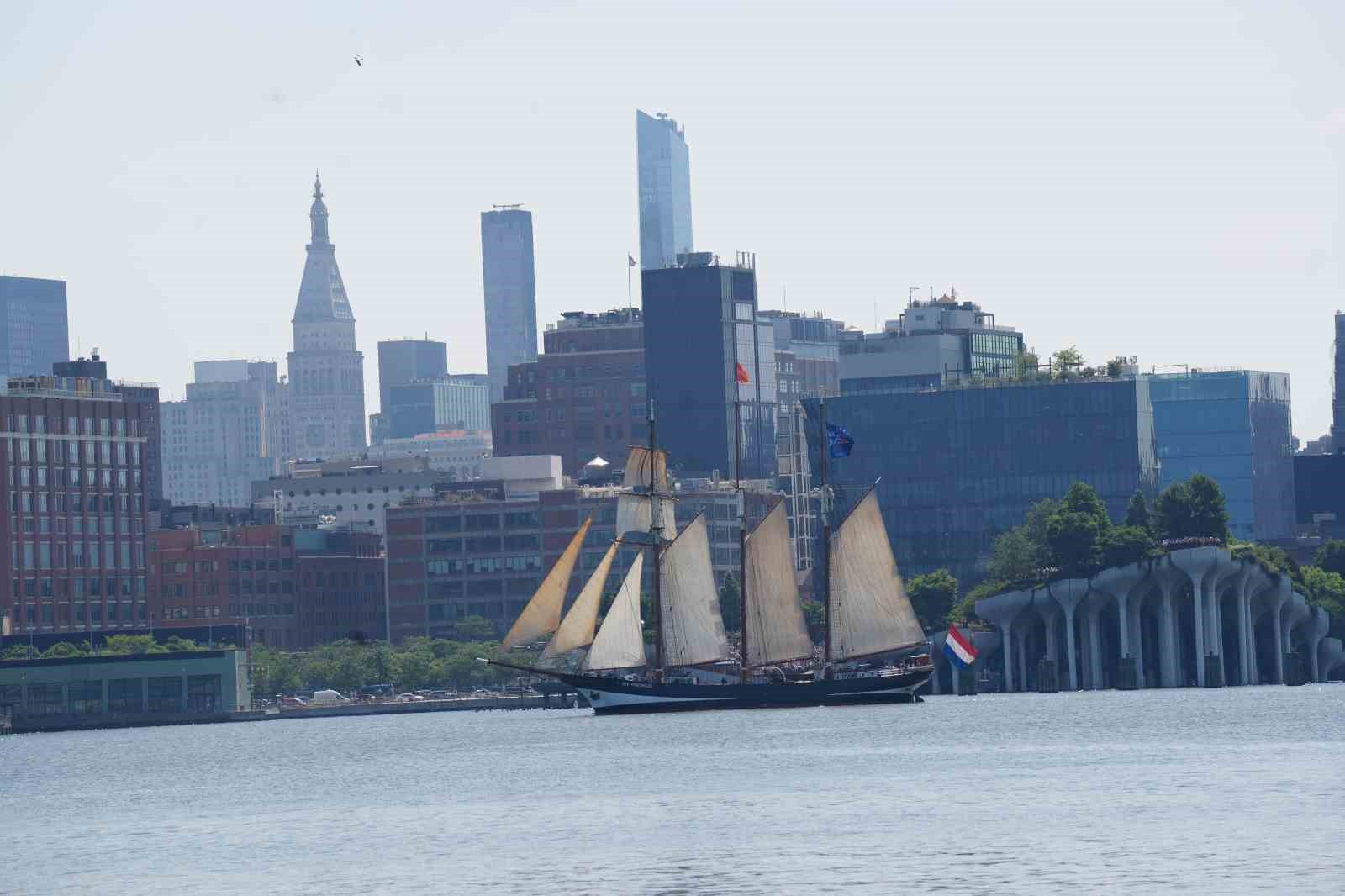 ABD’nin bağımsızlığının 250. yılı New York’ta hava ve deniz törenleriyle kutlandı