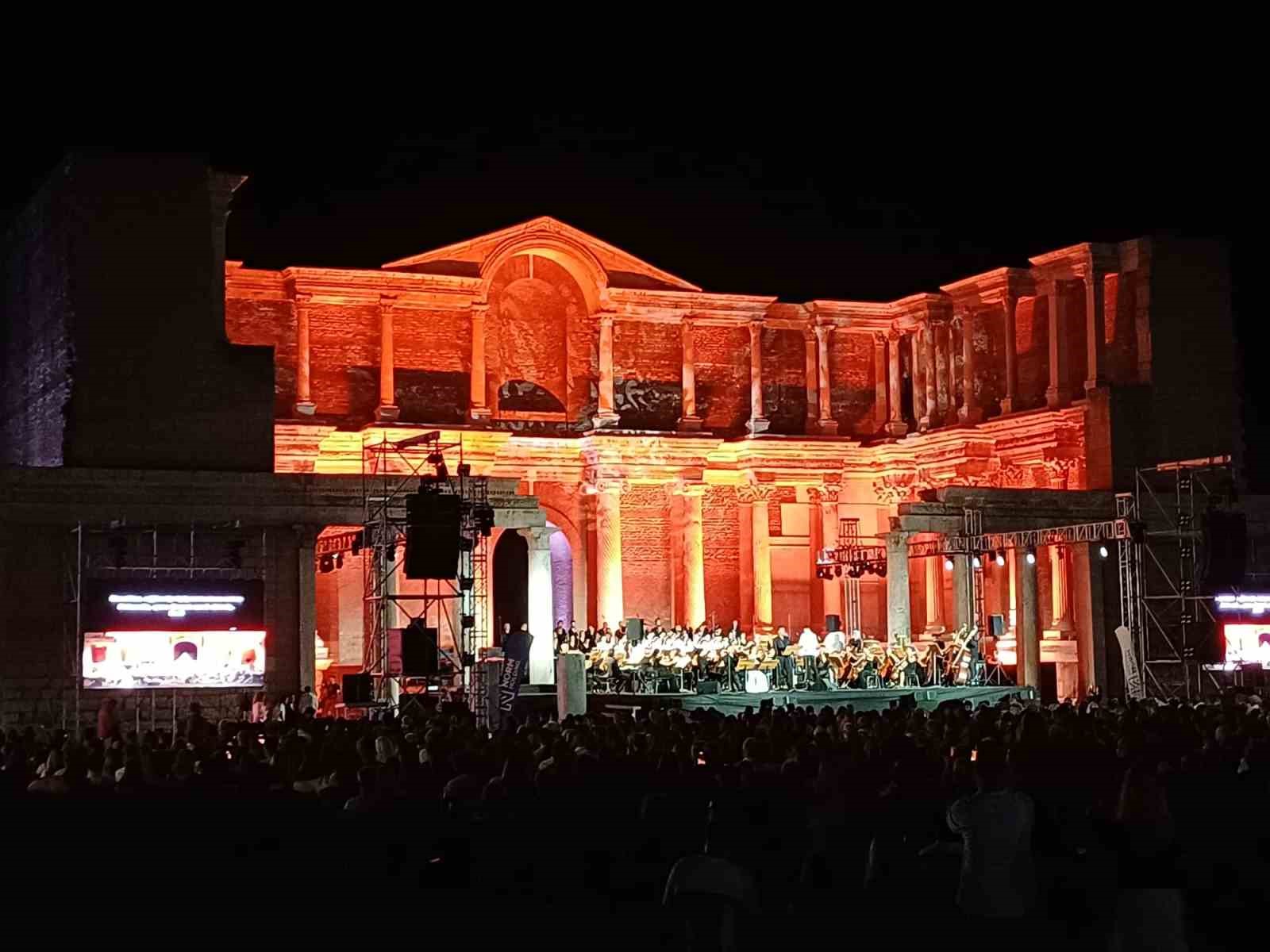 Manisa’da tarihi gece: Sardes Antik Kenti’nde ’Carmina Burana’ rüzgarı