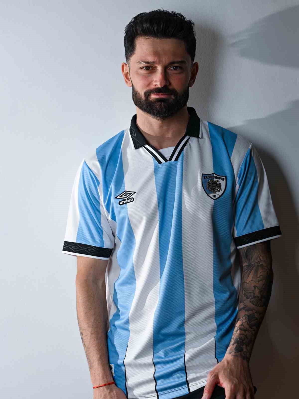 Erzurumspor FK yeni sezon formasını tanıttı