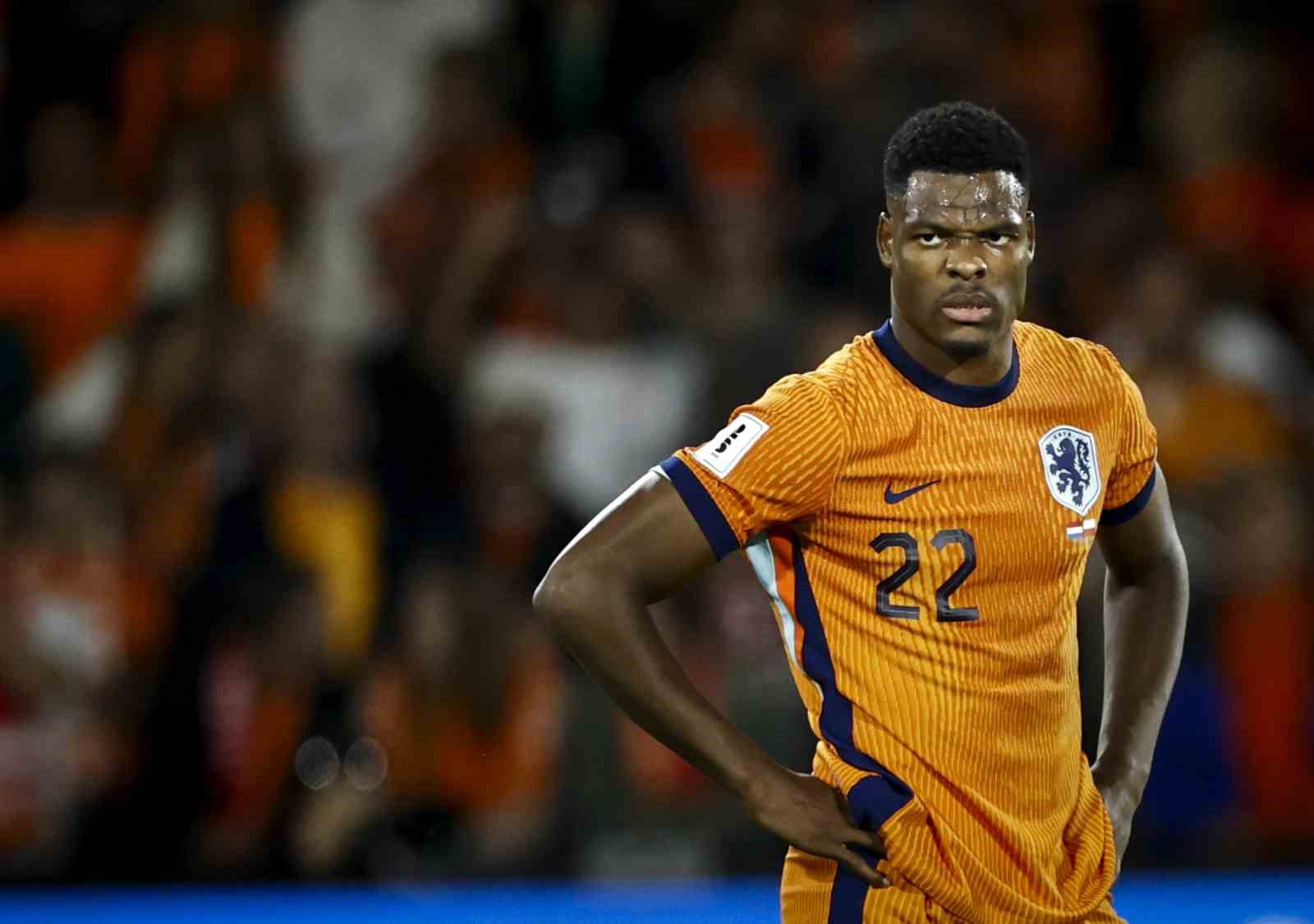 Real Madrid, Denzel Dumfries’i kadrosuna kattı