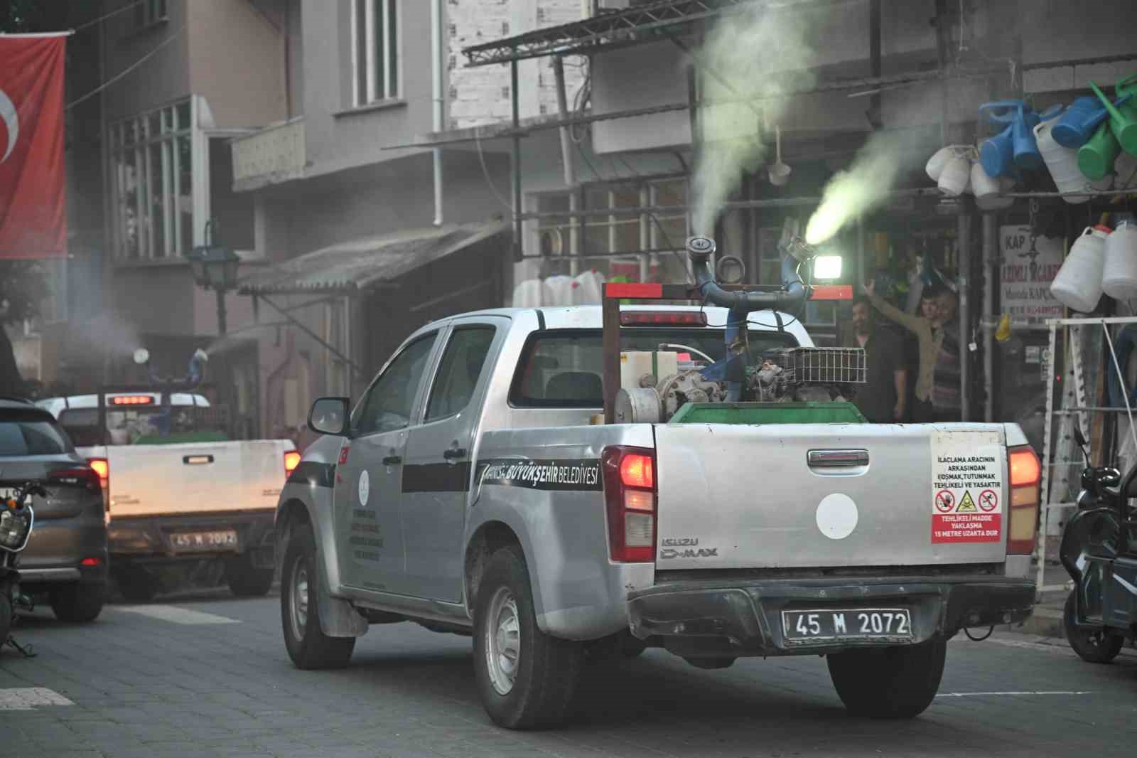 Manisa Büyükşehir’den Sarıgöl genelinde ilaçlama çalışması