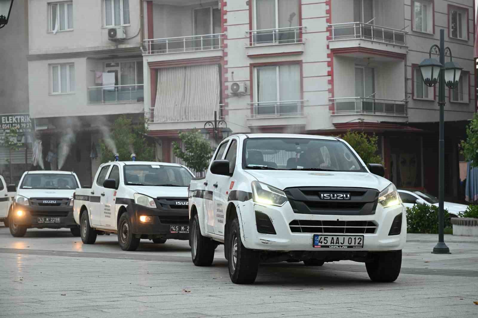 Manisa Büyükşehir’den Sarıgöl genelinde ilaçlama çalışması