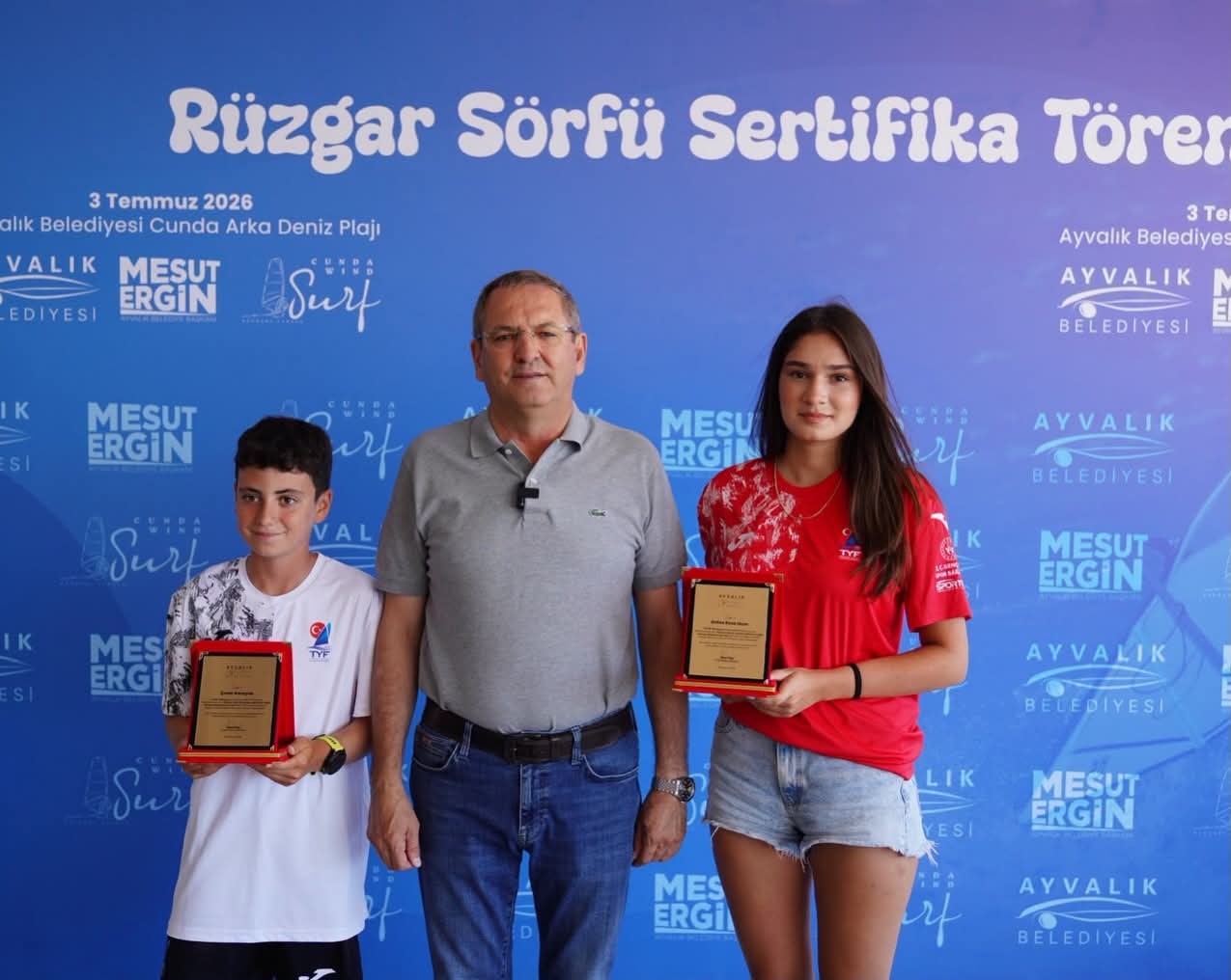 Ayvalıklı çocuklar rüzgârla büyüyor