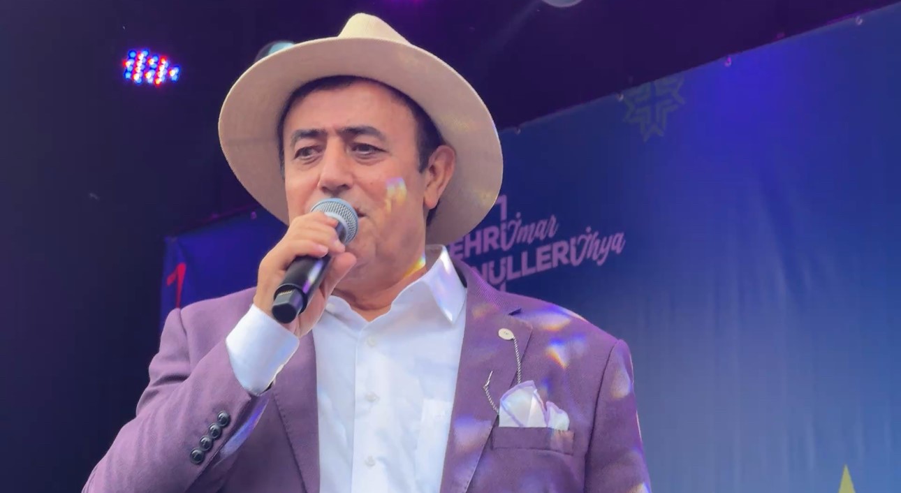 8. Aladağ Şenlikleri’nde Ayna ve Mahmut Tuncer rüzgarı esti