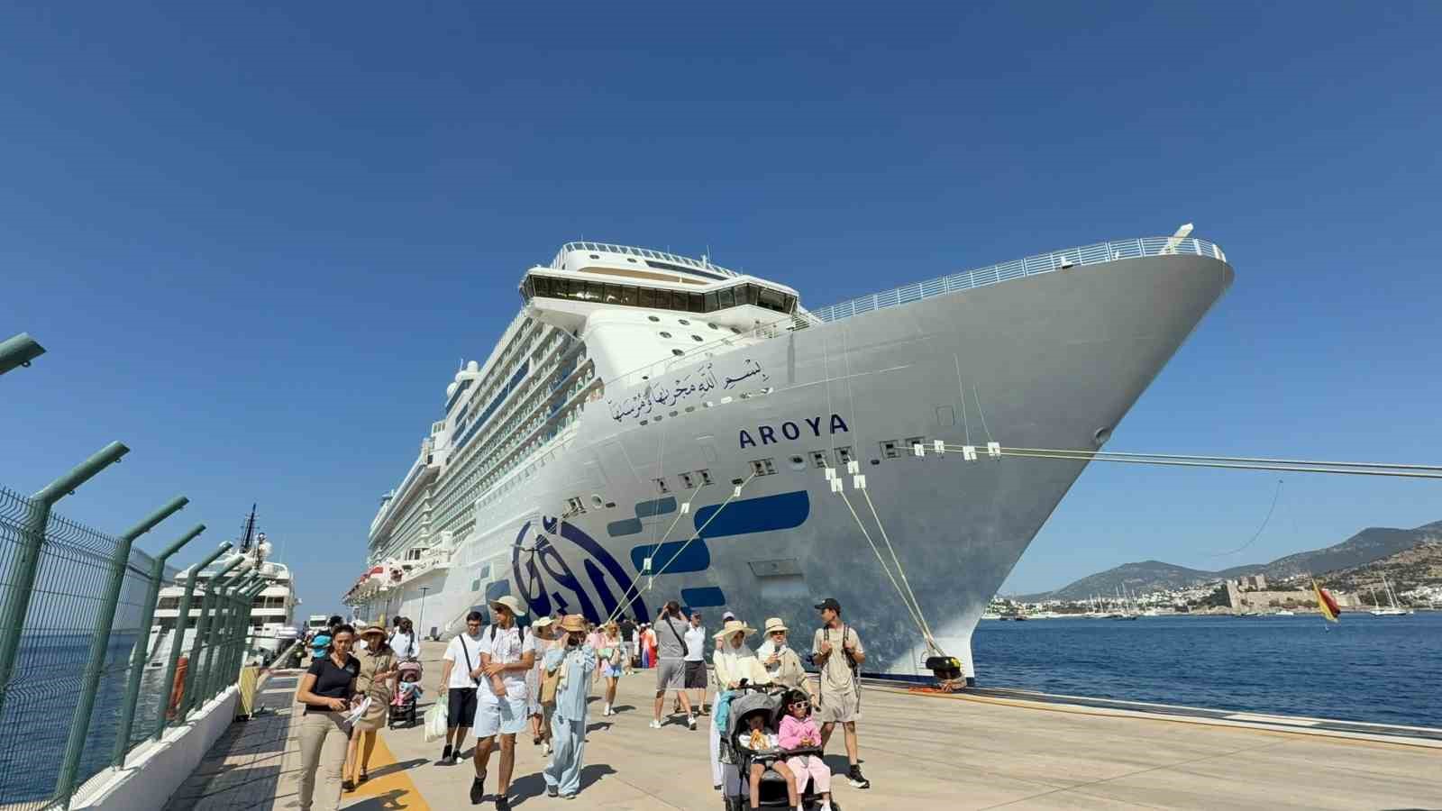 Bodrum’a 1532 yolcu ile geldi