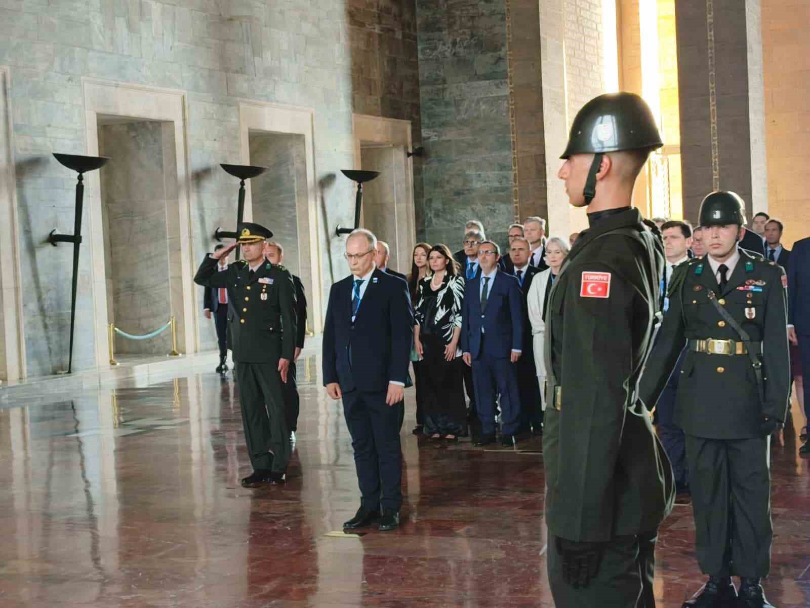NATO heyetinden Anıtkabir’e ziyaret