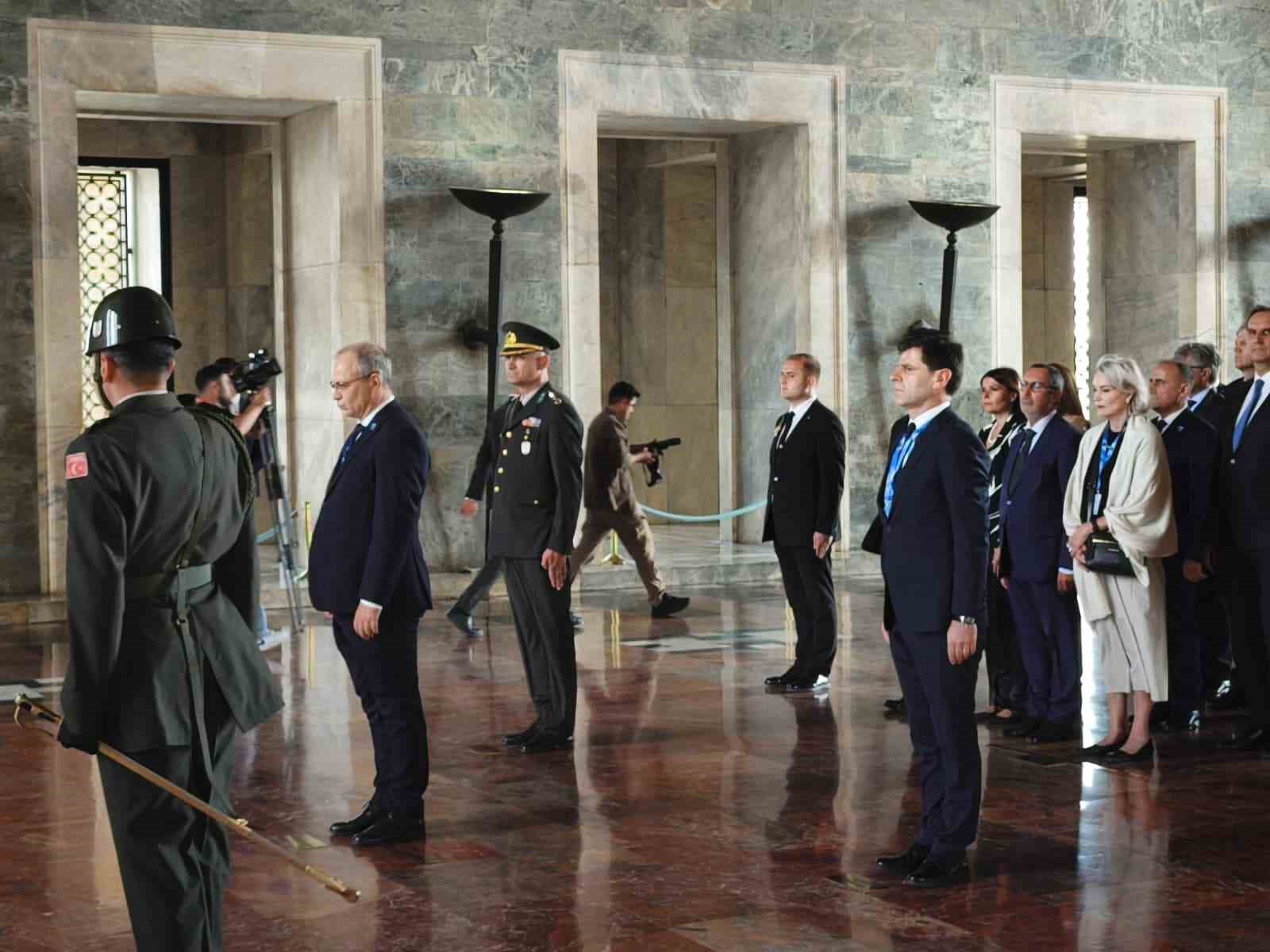 NATO heyetinden Anıtkabir’e ziyaret