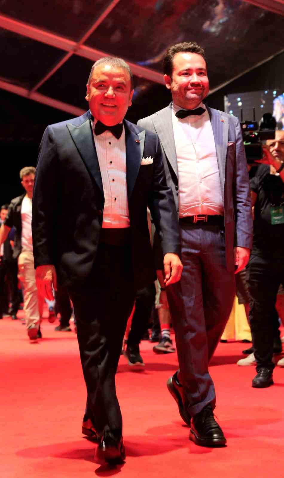 Antalya Büyükşehir davasında Böceklerin tutukluluğuna devam kararı