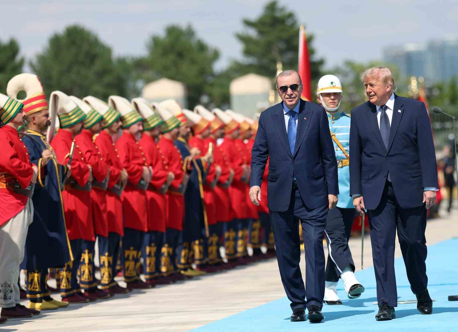 Cumhurbaşkanı Erdoğan, Amerika Birleşik Devletleri Başkanı Trump’ı törenle karşıladı