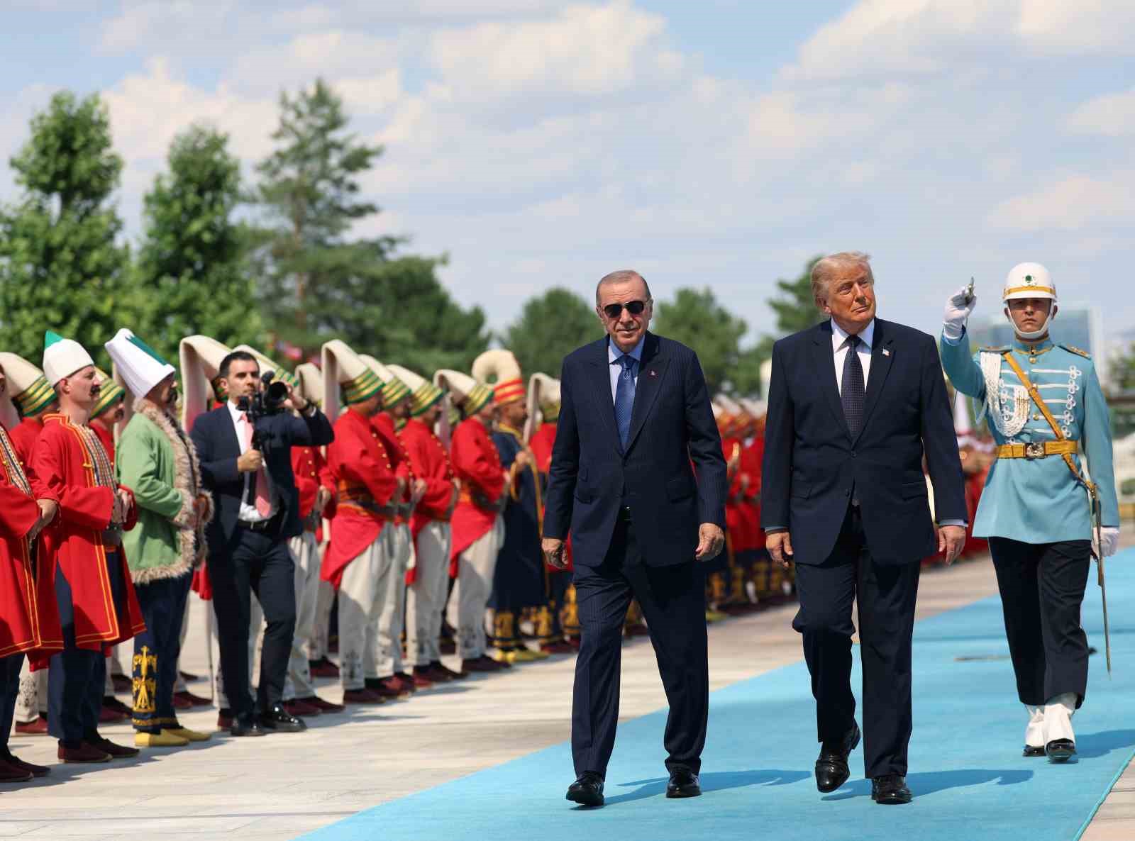 Cumhurbaşkanı Erdoğan, Amerika Birleşik Devletleri Başkanı Trump’ı törenle karşıladı