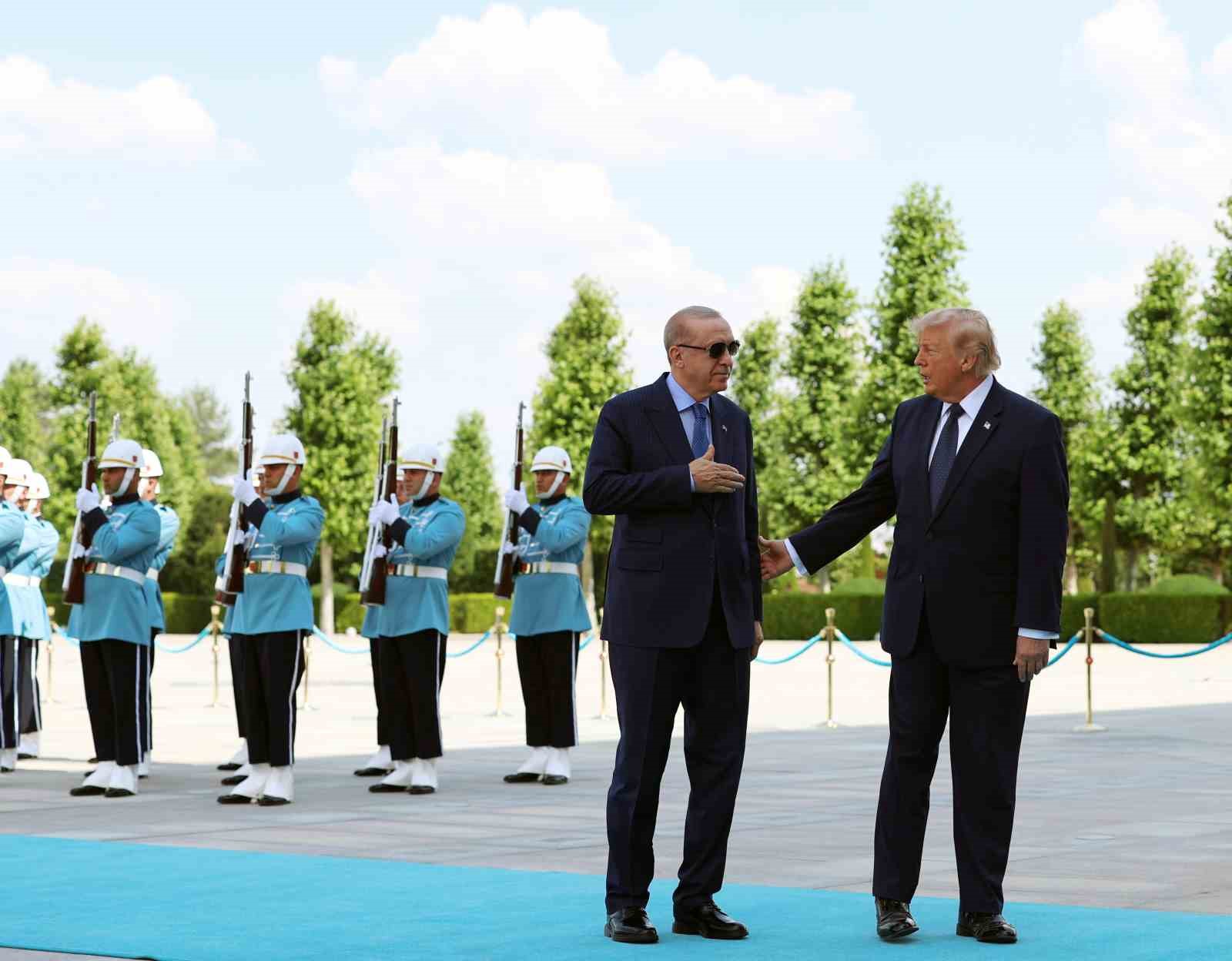 Cumhurbaşkanı Erdoğan, Amerika Birleşik Devletleri Başkanı Trump’ı törenle karşıladı