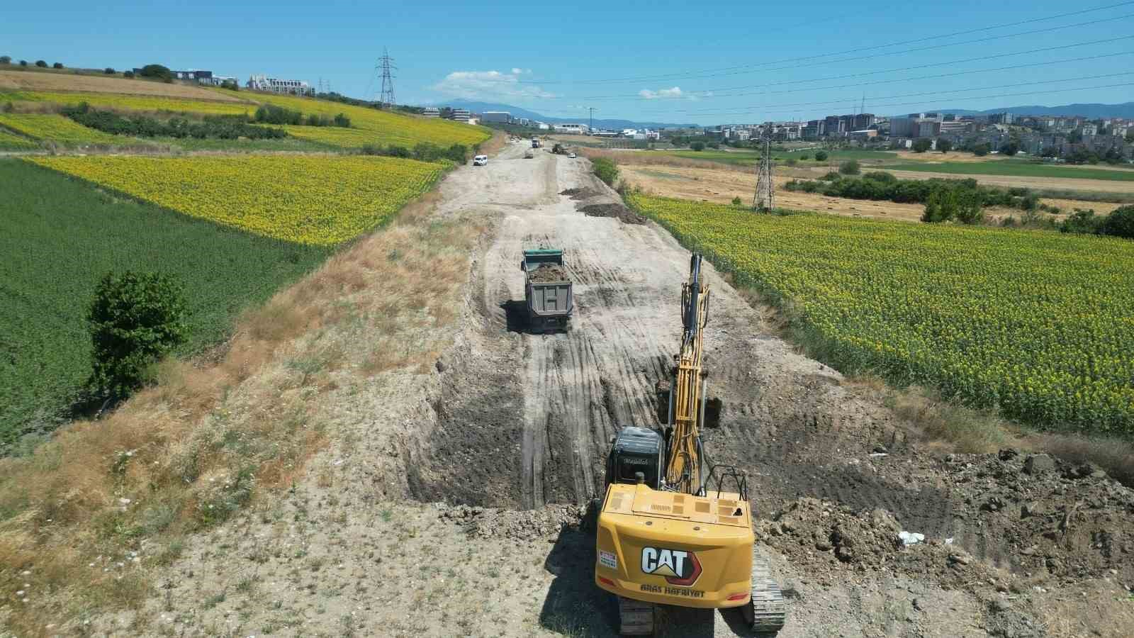 Büyükşehir, Nilüfer’de yeni yollar açıyor