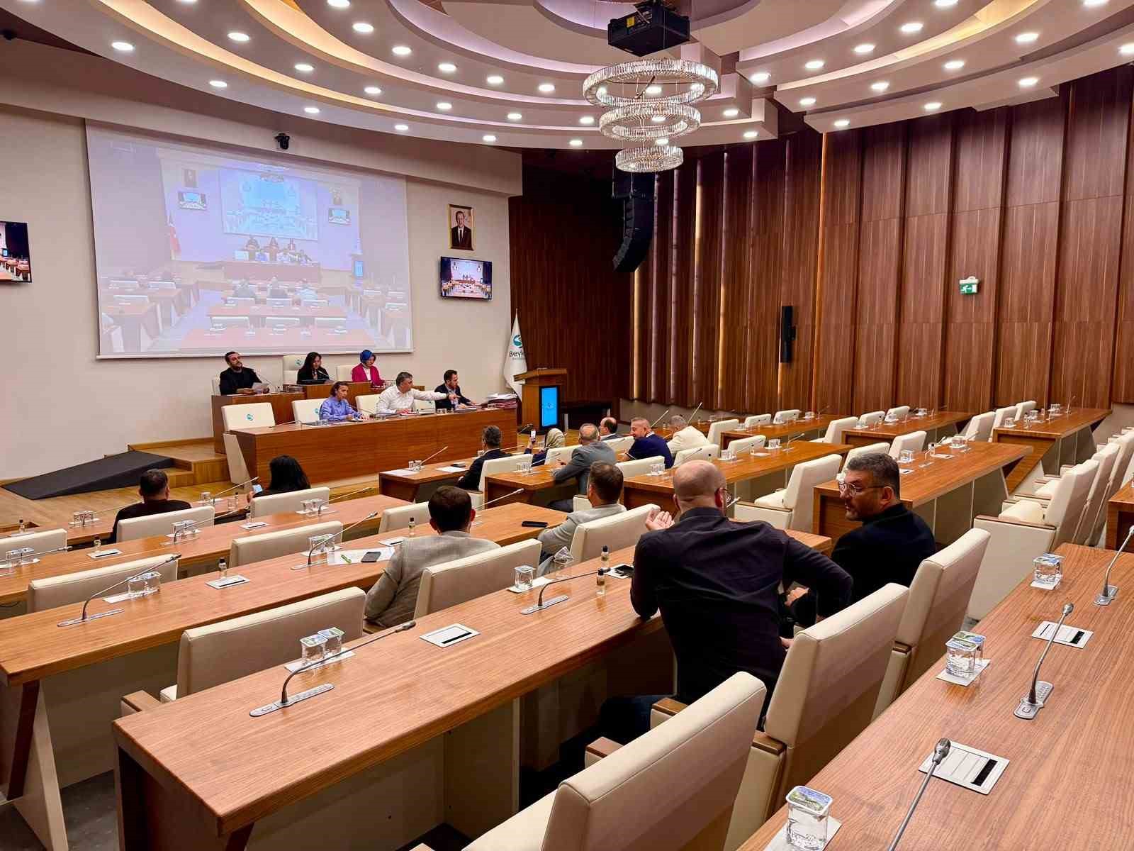 Beykoz Meclisi’nde CHP sıraları boş kaldı