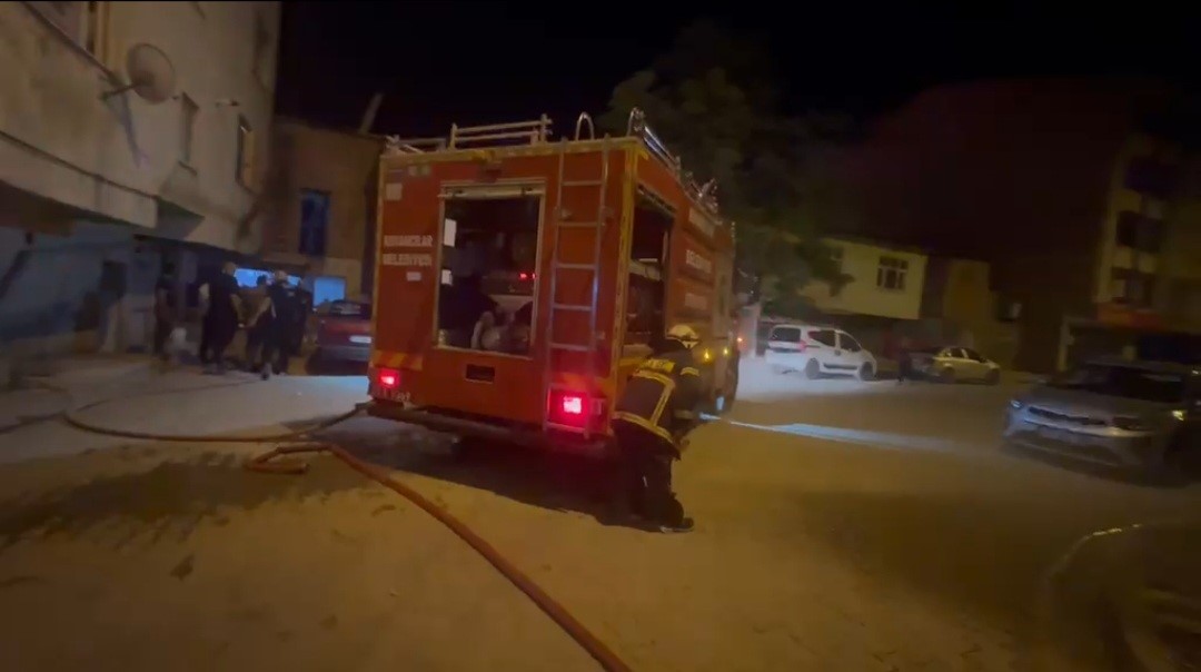 Kovancılarda baca yangını paniğe neden oldu