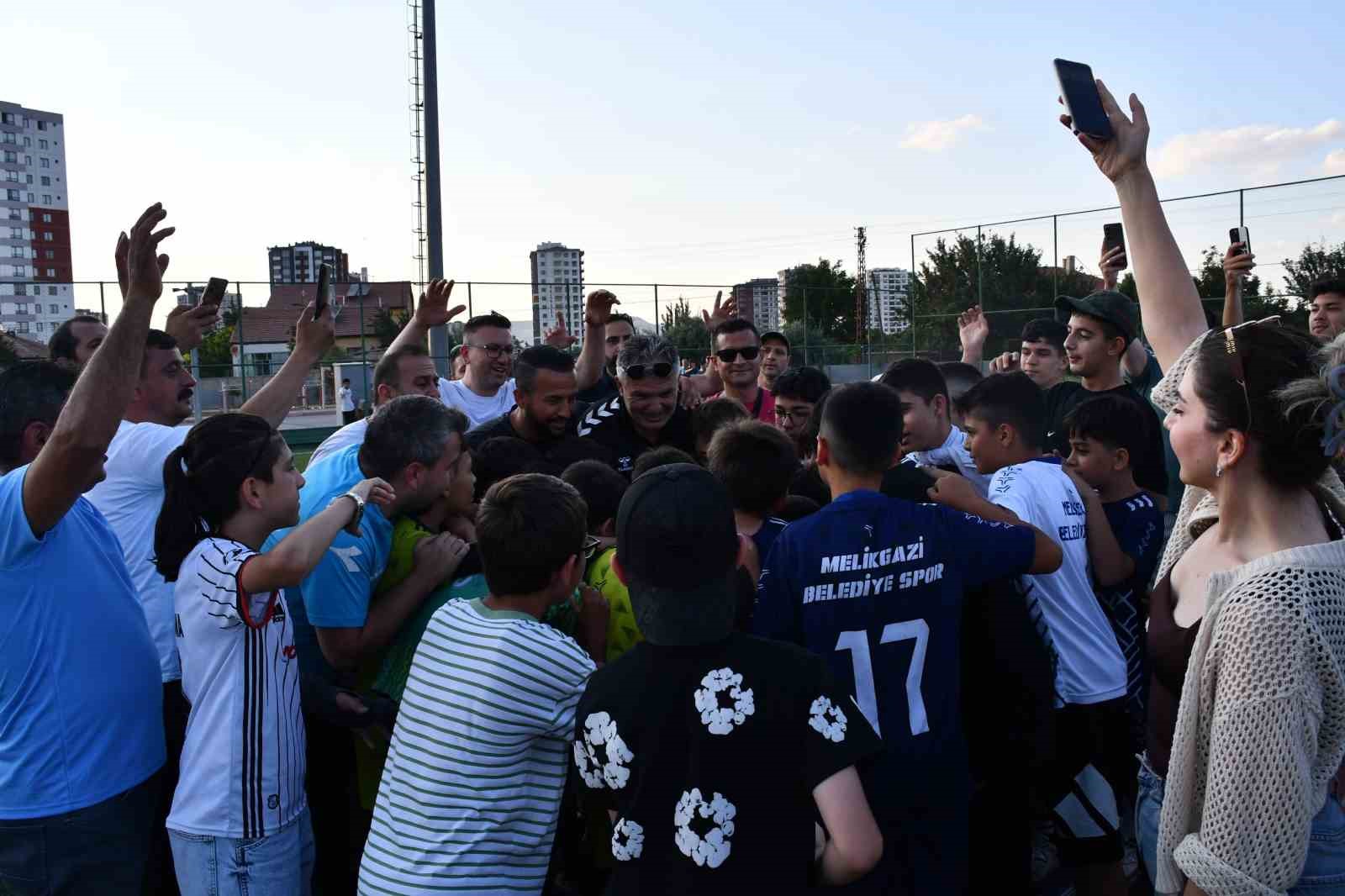 Kayseri U-11 Ligi’nde şampiyon Melikgazi Belediyespor oldu