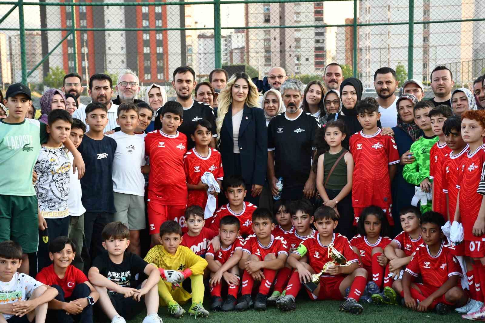 Kayseri U-11 Ligi’nde şampiyon Melikgazi Belediyespor oldu