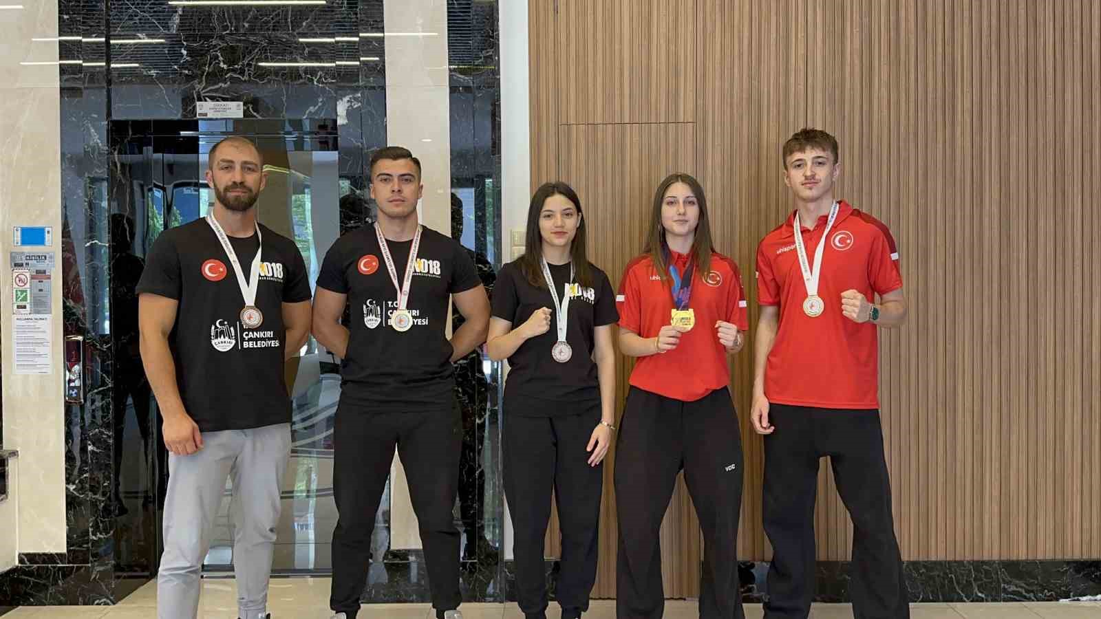 Çankırılı genç sporcular, savate sporunda başarılarıyla göz dolduruyor