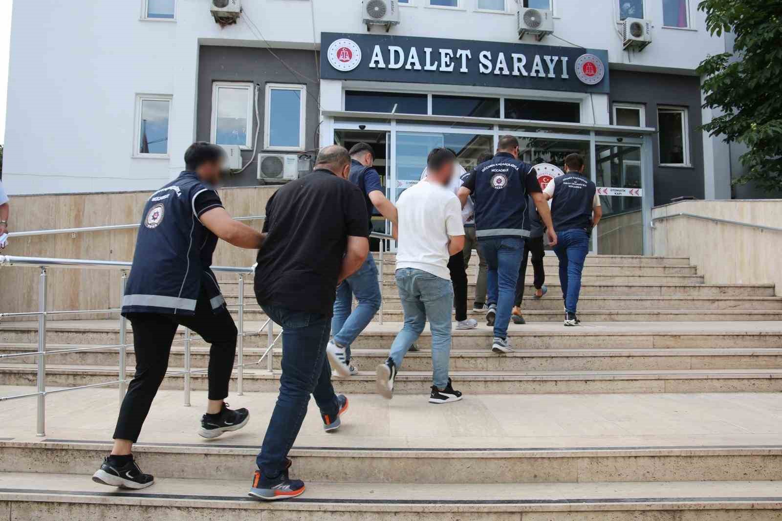 Kocaeli merkezli 3 ilde göçmen kaçakçılığı operasyonu: 9 tutuklama