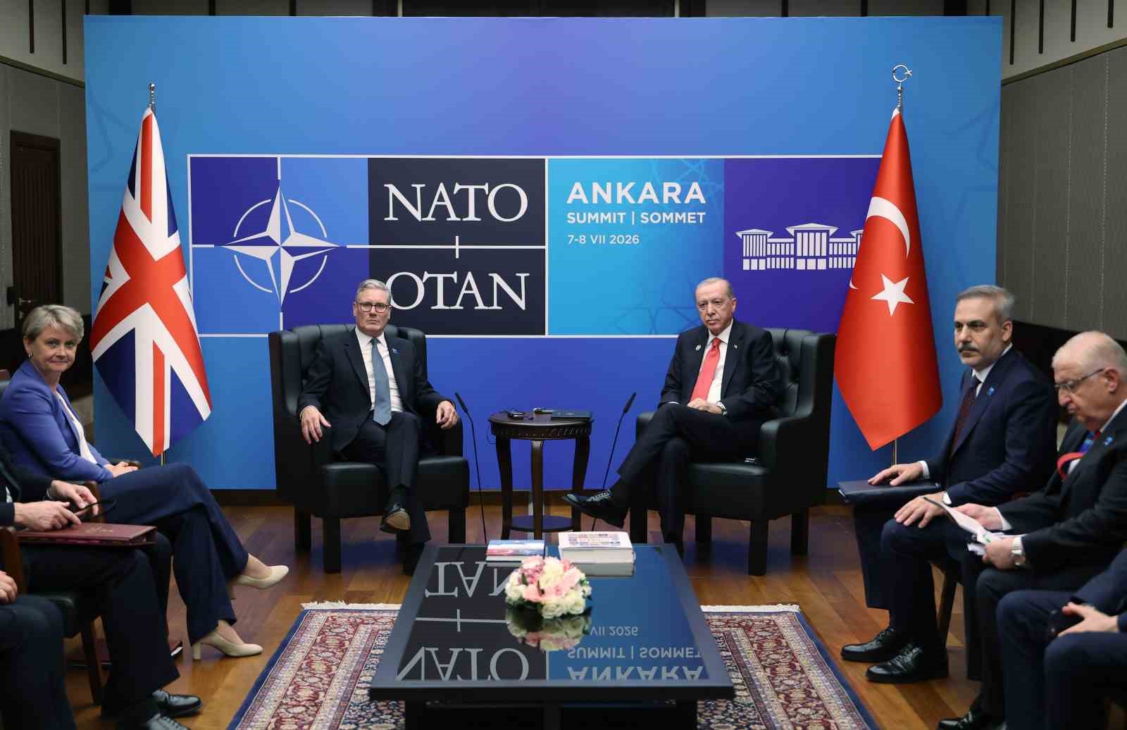 Cumhurbaşkanı Erdoğan, İngiltere Başbakanı Starmer ile bir araya geldi