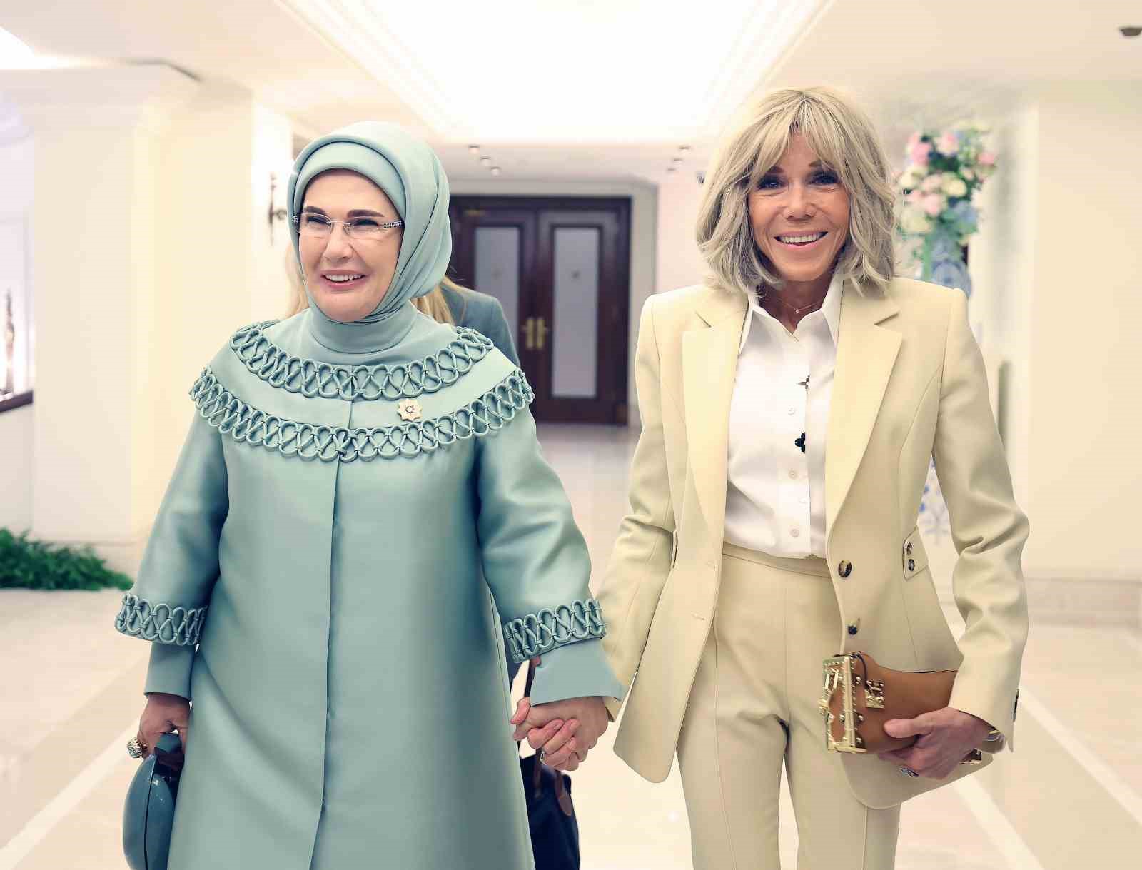 Emine Erdoğan, NATO marjında lider eşleriyle Çankaya Köşkü’nde bir araya geldi