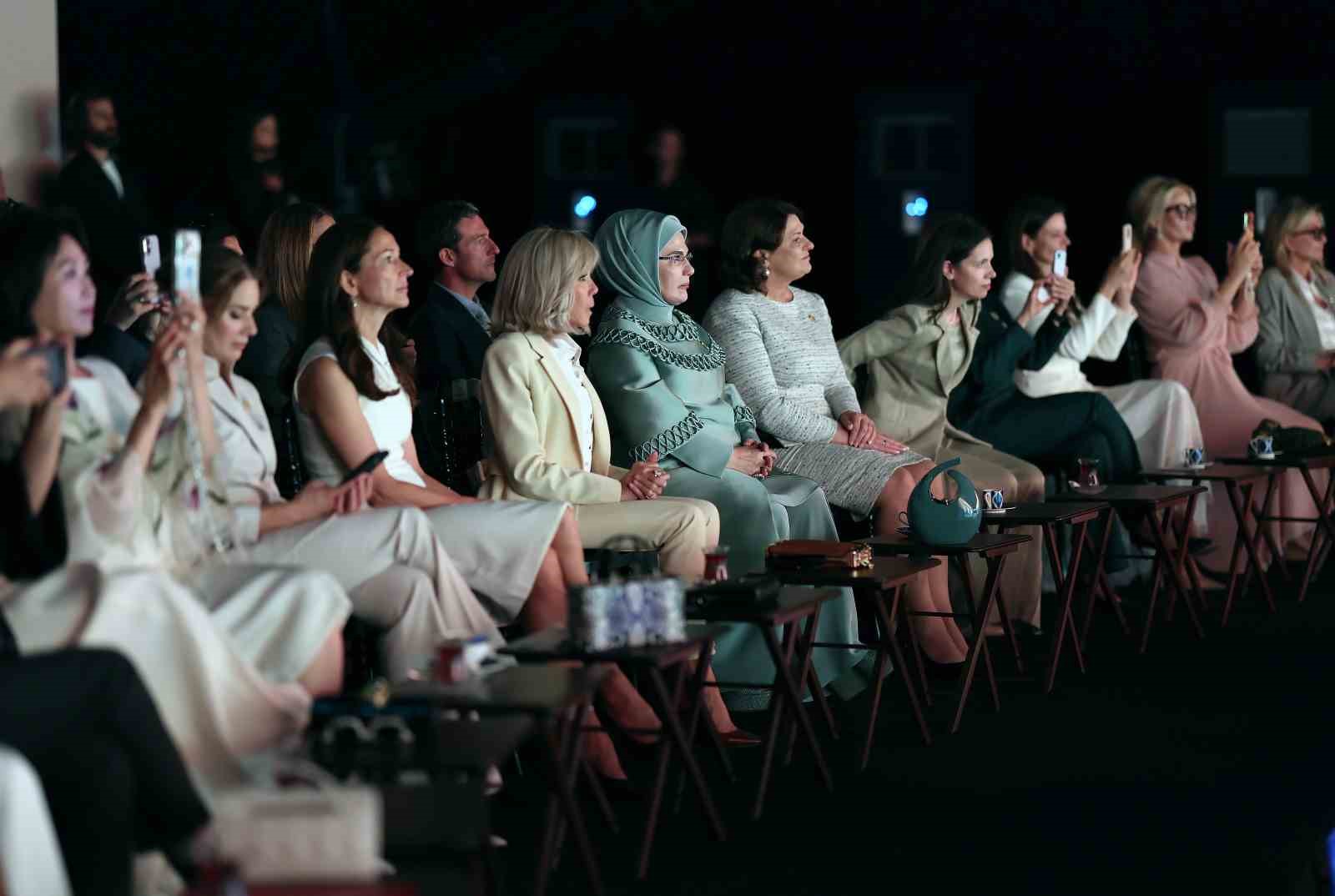 Emine Erdoğan, NATO marjında lider eşleriyle Çankaya Köşkü’nde bir araya geldi