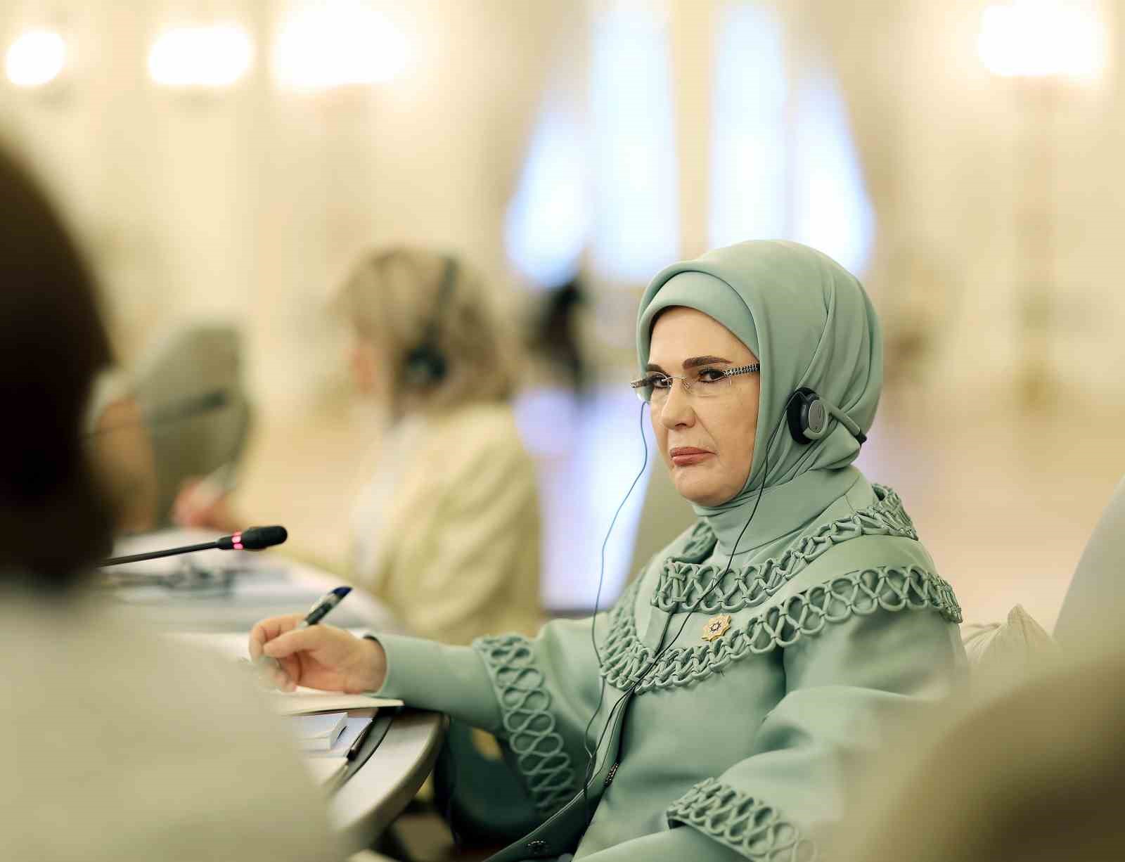 Emine Erdoğan, NATO marjında lider eşleriyle Çankaya Köşkü’nde bir araya geldi